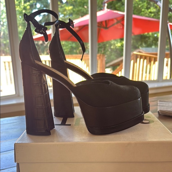 Schutz Croc Embossed Leather Trim Platform Pumps - Picture 4 of 5